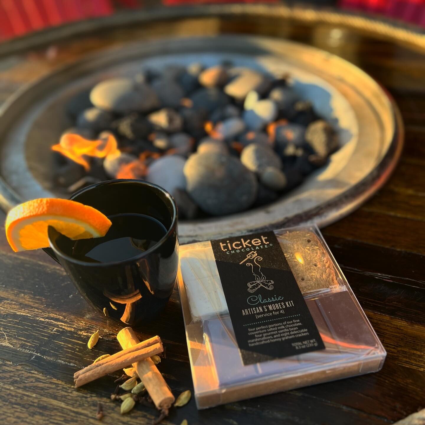 Manzanita Winery Wine Bar & Tasting Room