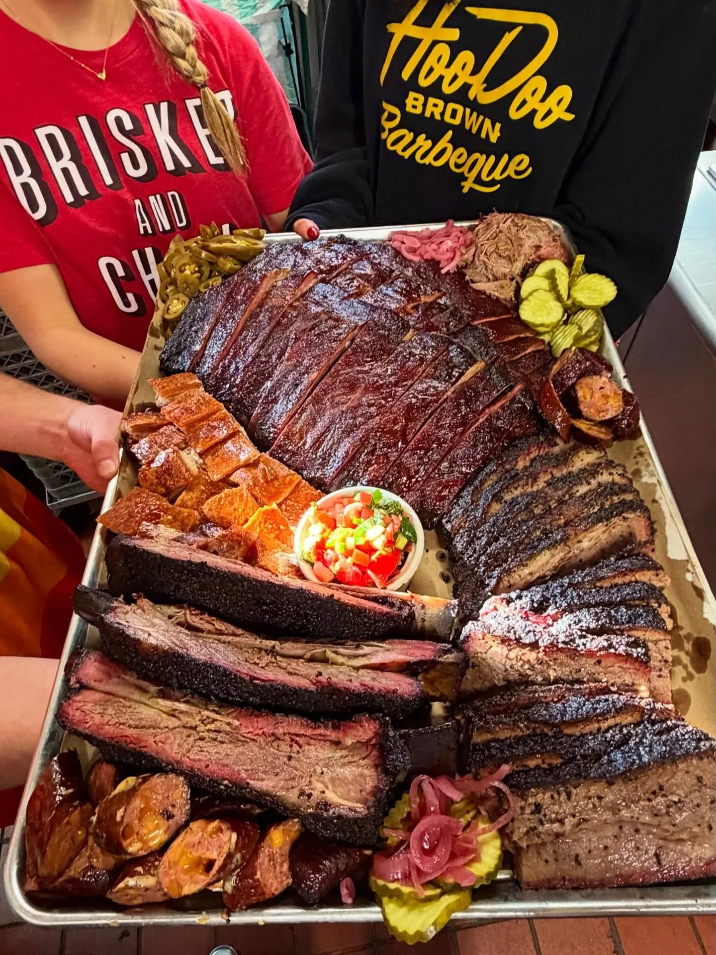 Platter up!! It&rsquo;s the weekend! #hoodoobrown #bbq #platterday
