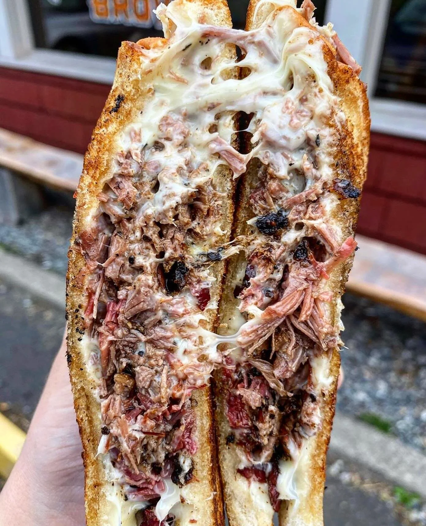 Brisket Grilled Cheese, a fan favorite to all, and lunch for the lucky few who stop down at the Brown today. Buttered sour dough toast, melted cheddar cheese and chopped brisket. 📸: @stamfordfoodie #hoodoobrown #bbq #grilledcheese