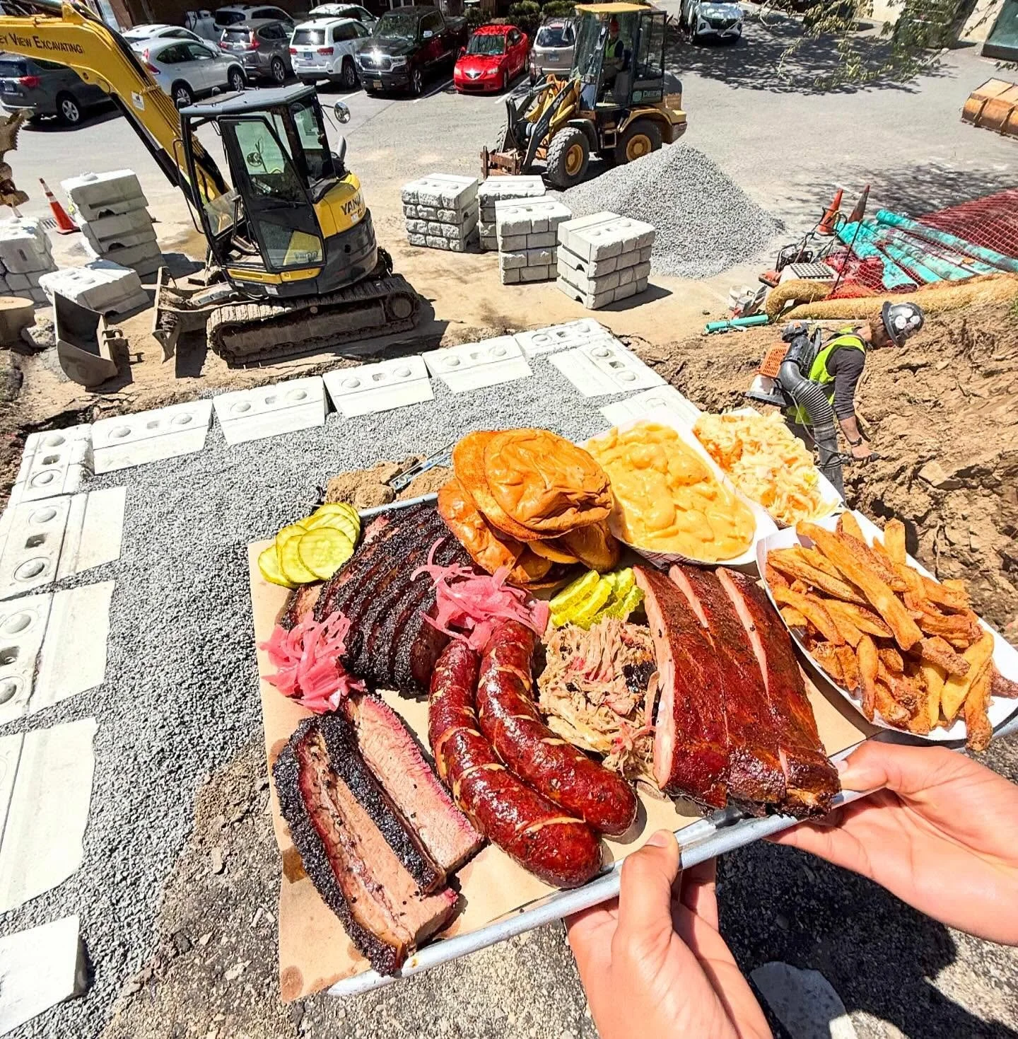 As our home improvement project continues we are reopening our dining room today and tomorrow. Construction can&rsquo;t stop Platterday. Thank you for your patience, and for any inconvenience this has caused. #hoodoobrown #bbq #platterday