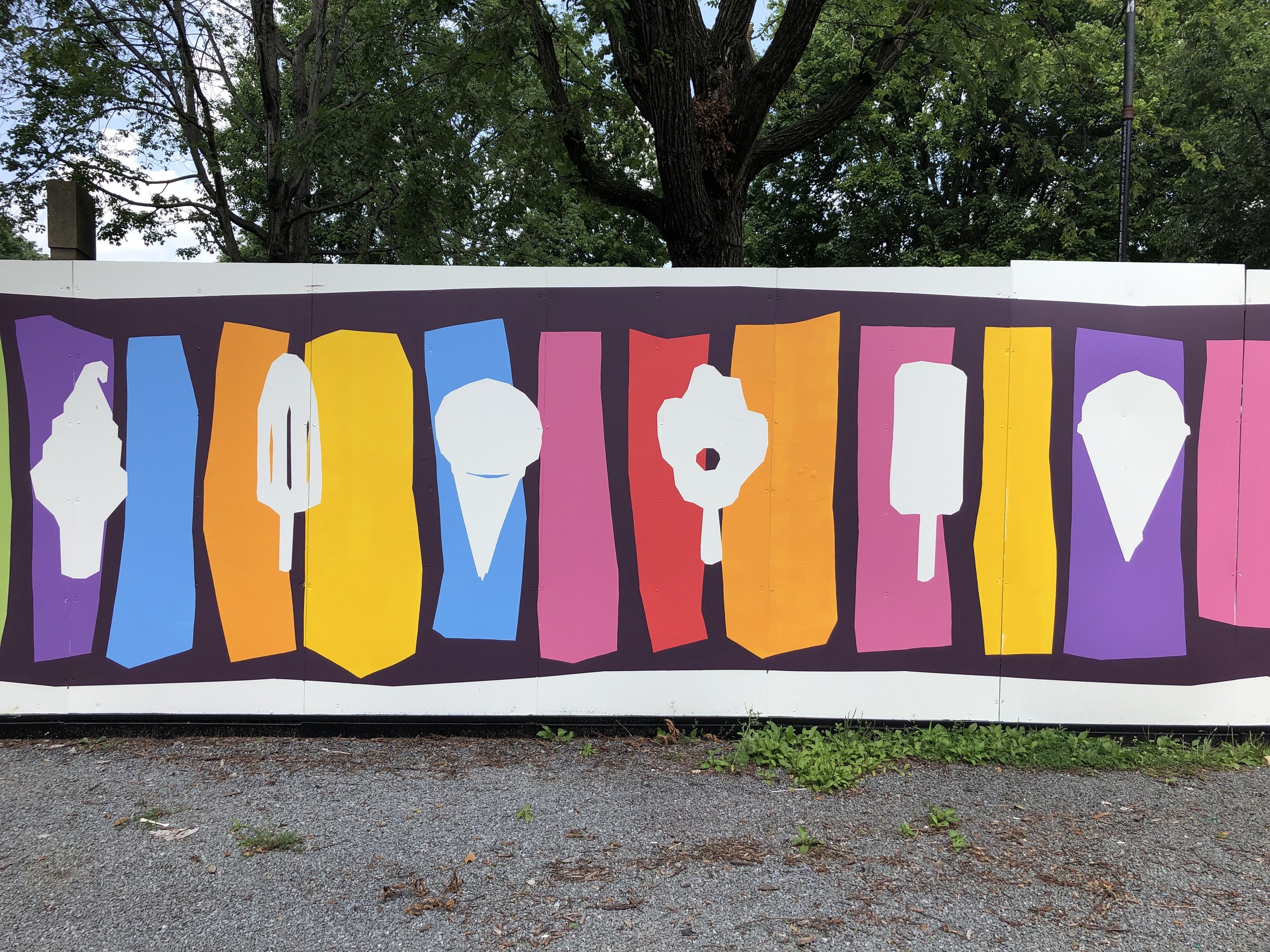 ICE CREAM and POPS (mural detail)