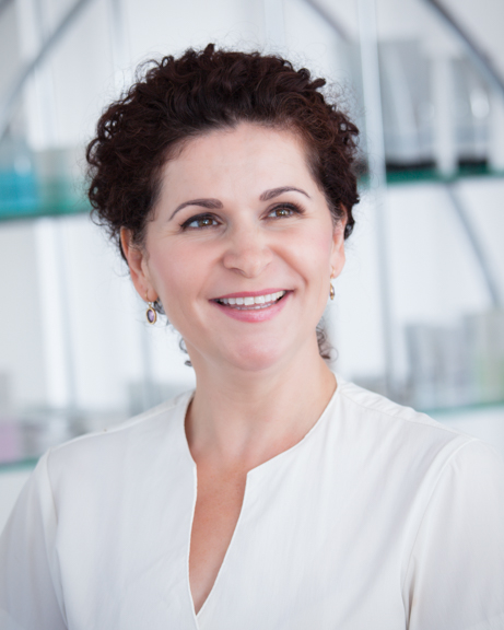 Elisabeth Vancea, Founder