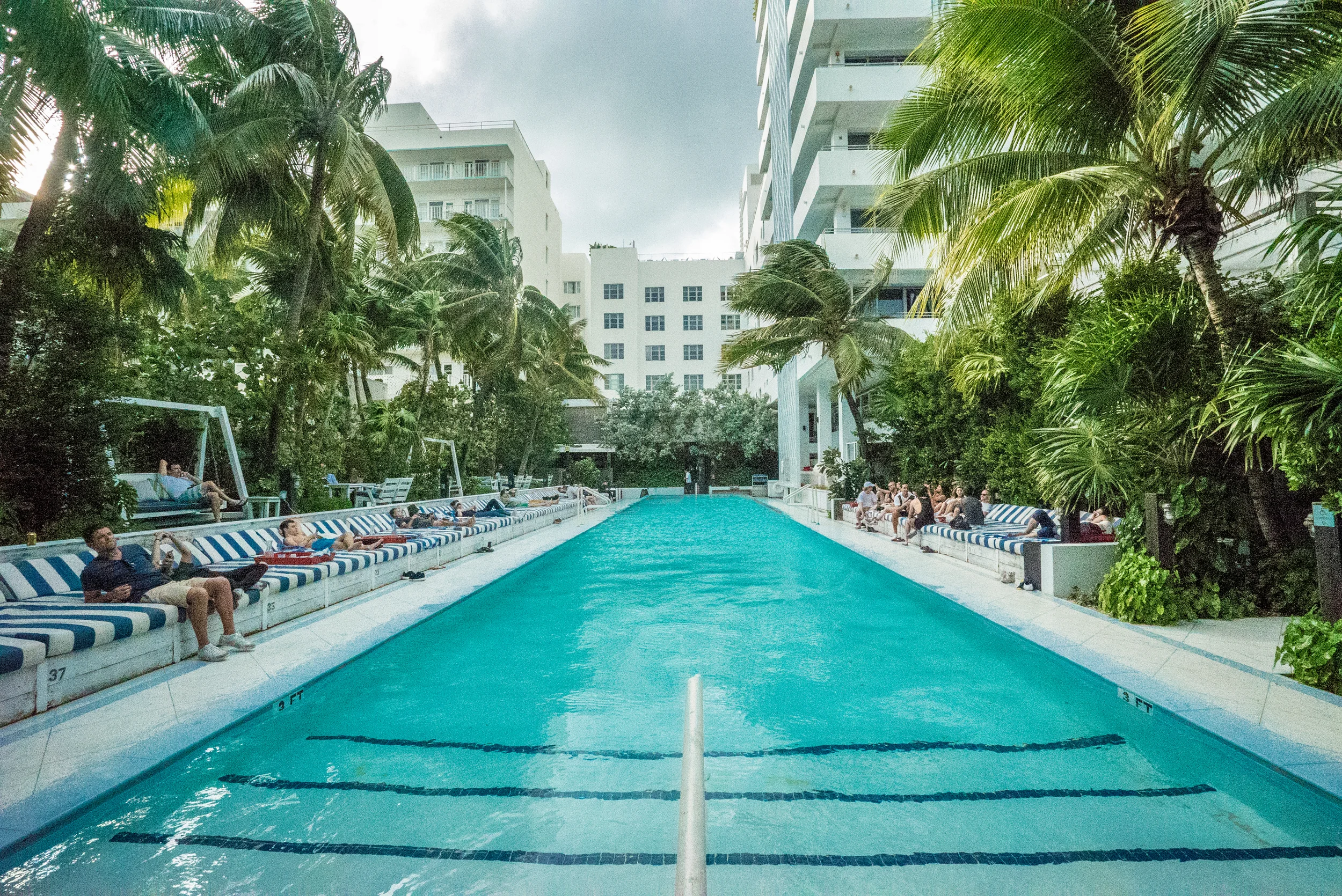 TRAVEL MOVIE . MIAMI ART BASEL