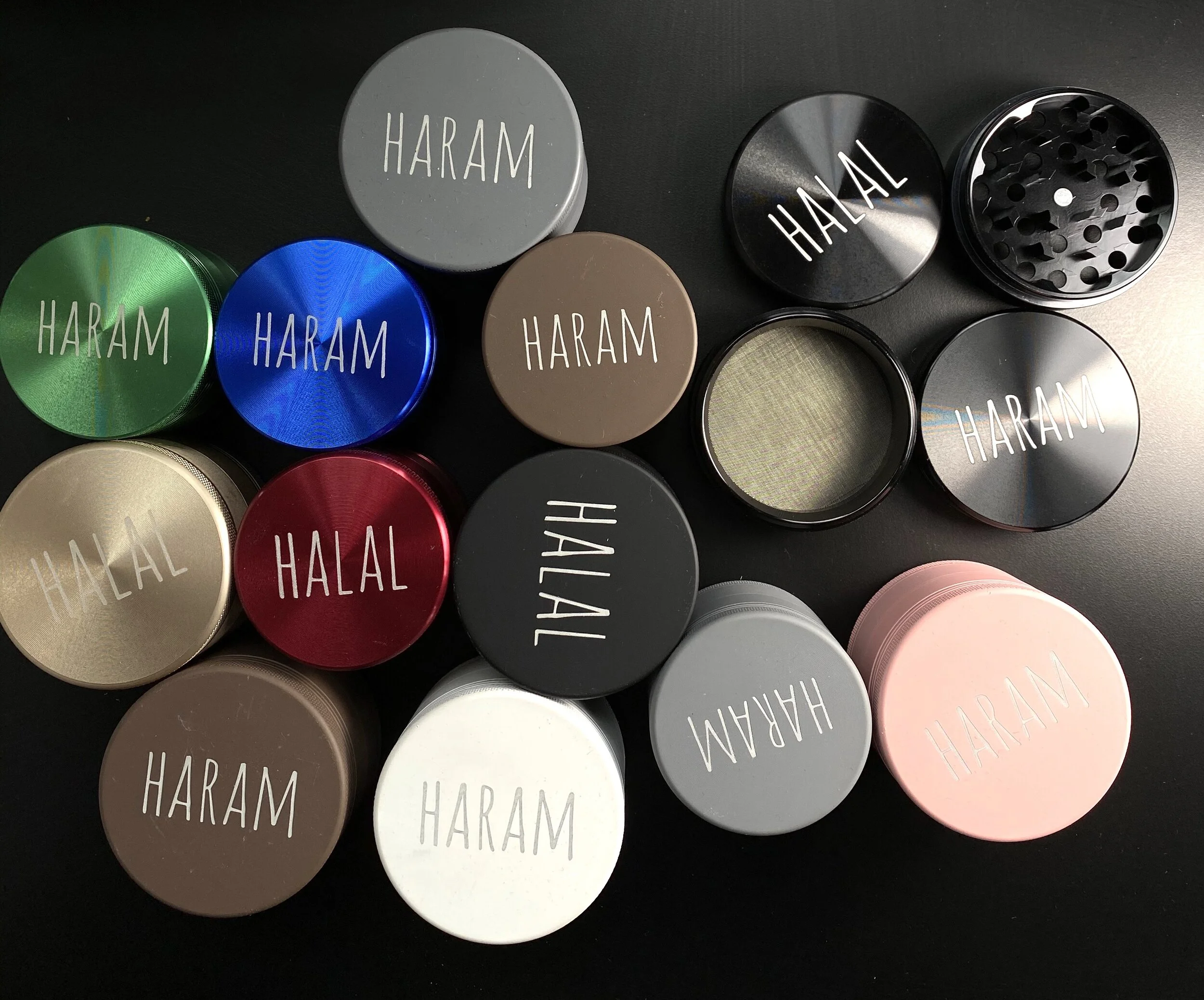 Grinder - Random Color