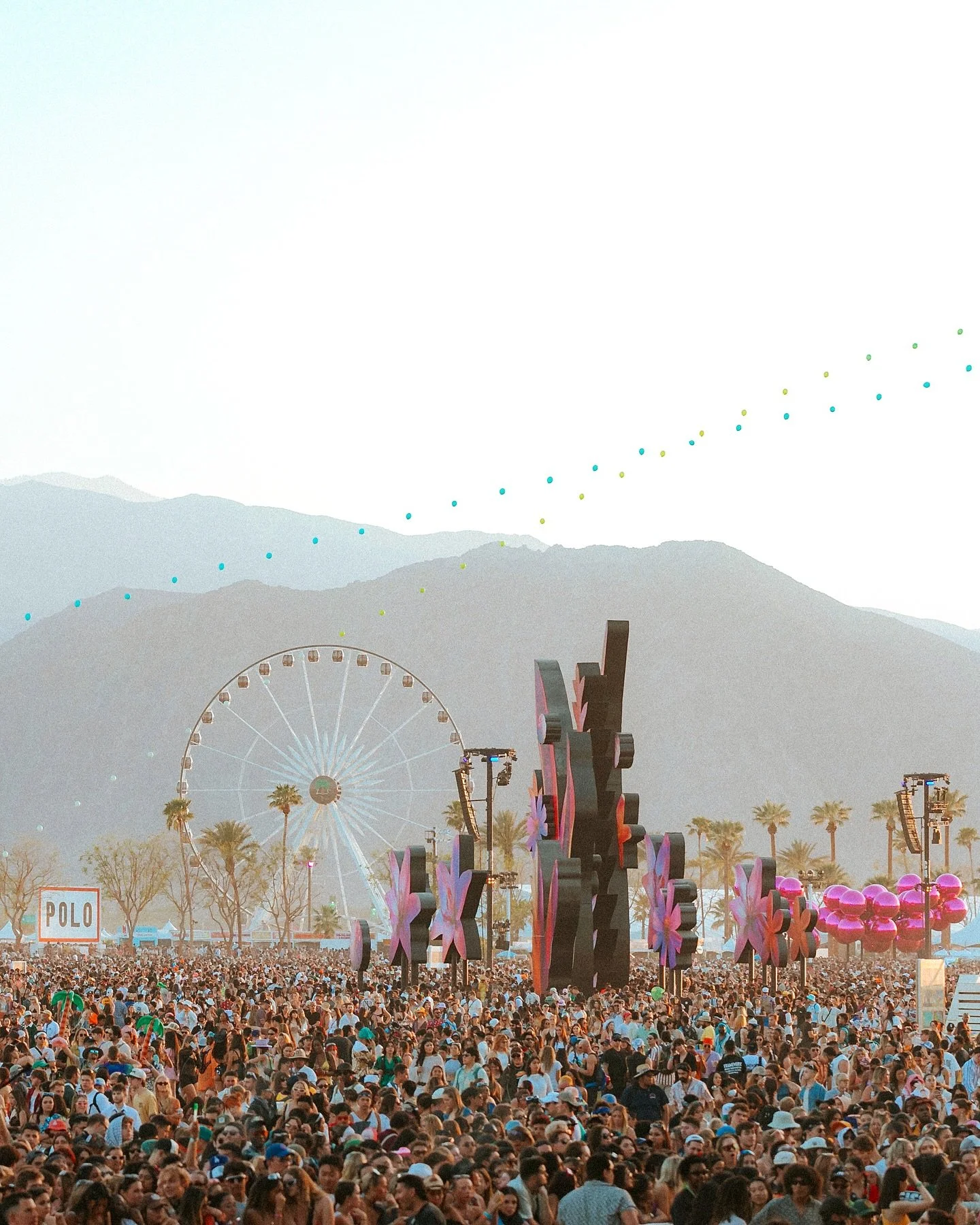 One more week until @coachella 🤘🏼📸🌴🌵🌞🎡

Beyond excited and super grateful to be back on the in-house team this year. Sharing some of my favorite snaps from my first time working in 2023, capturing a mix of sponsors, atmosphere and music. I can