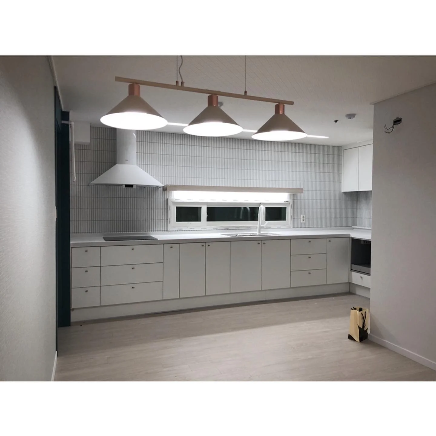 &deg;
apartment
_
가족의 보금자리 공사는 어렵다.
첫째조카의 보금자리라 더 어렵다.
_

#apartment #ondoarchitects #remodeling #자양동
_
FEB.MMXX