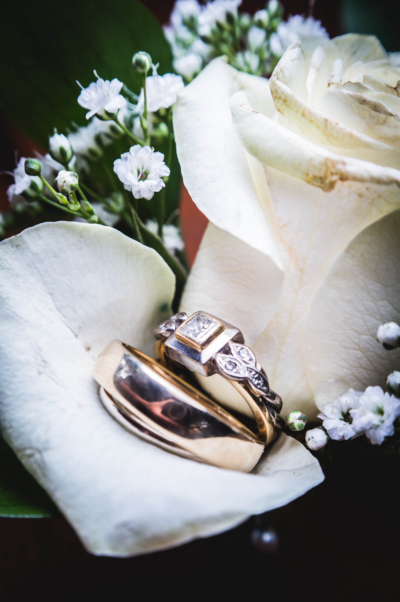 Cloe & Stephen - Getting Ready - Web Res (10 of 151).jpg