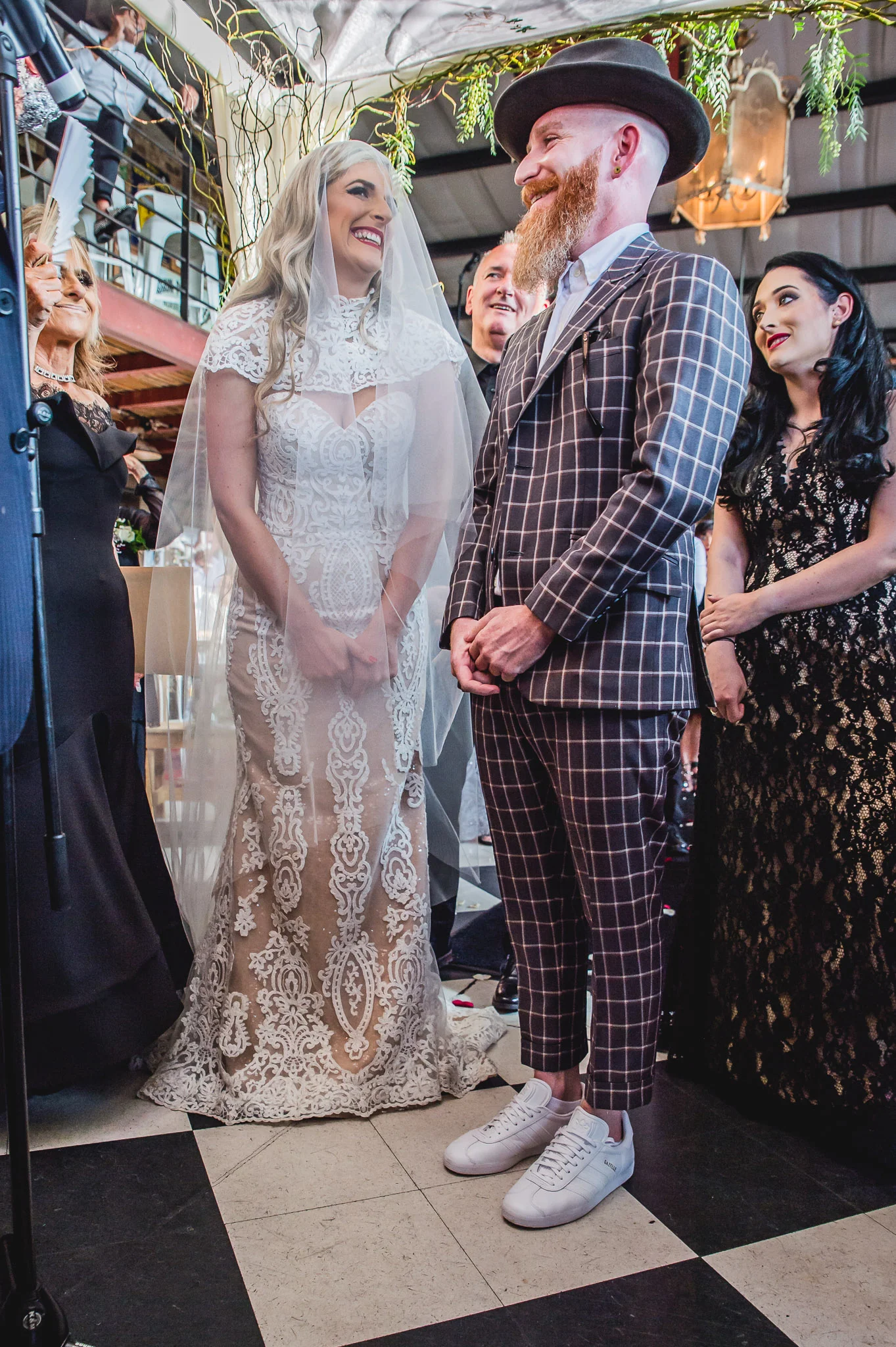 Dale and Nicole - Sneak Peak (71 of 139).jpg