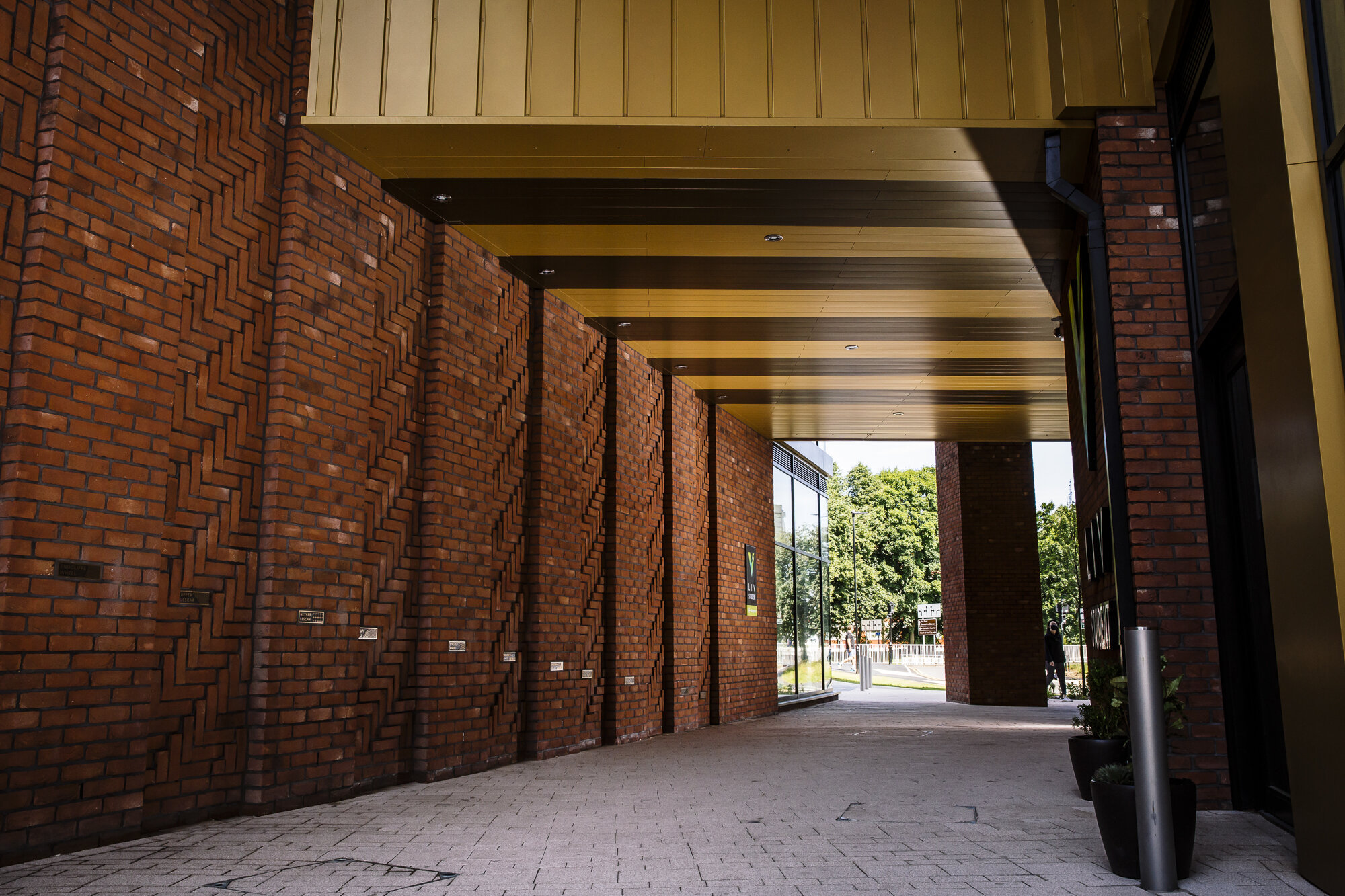 Corbelled brick and two tone soffit details