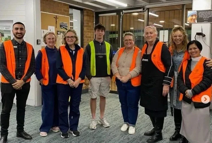 Today we're sharing two wonderful 'good news' stories out of Brisbane:
First, some Mt Maria College Mitchelton Marist Association Local Group members, along with one College student, joined an outreach session in Brisbane. 'In true Marist spirit, our