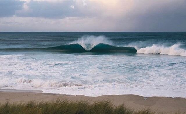 Fights are grounded, beaches are closed and the waves are more beautiful than ever.
Pic @barkertron