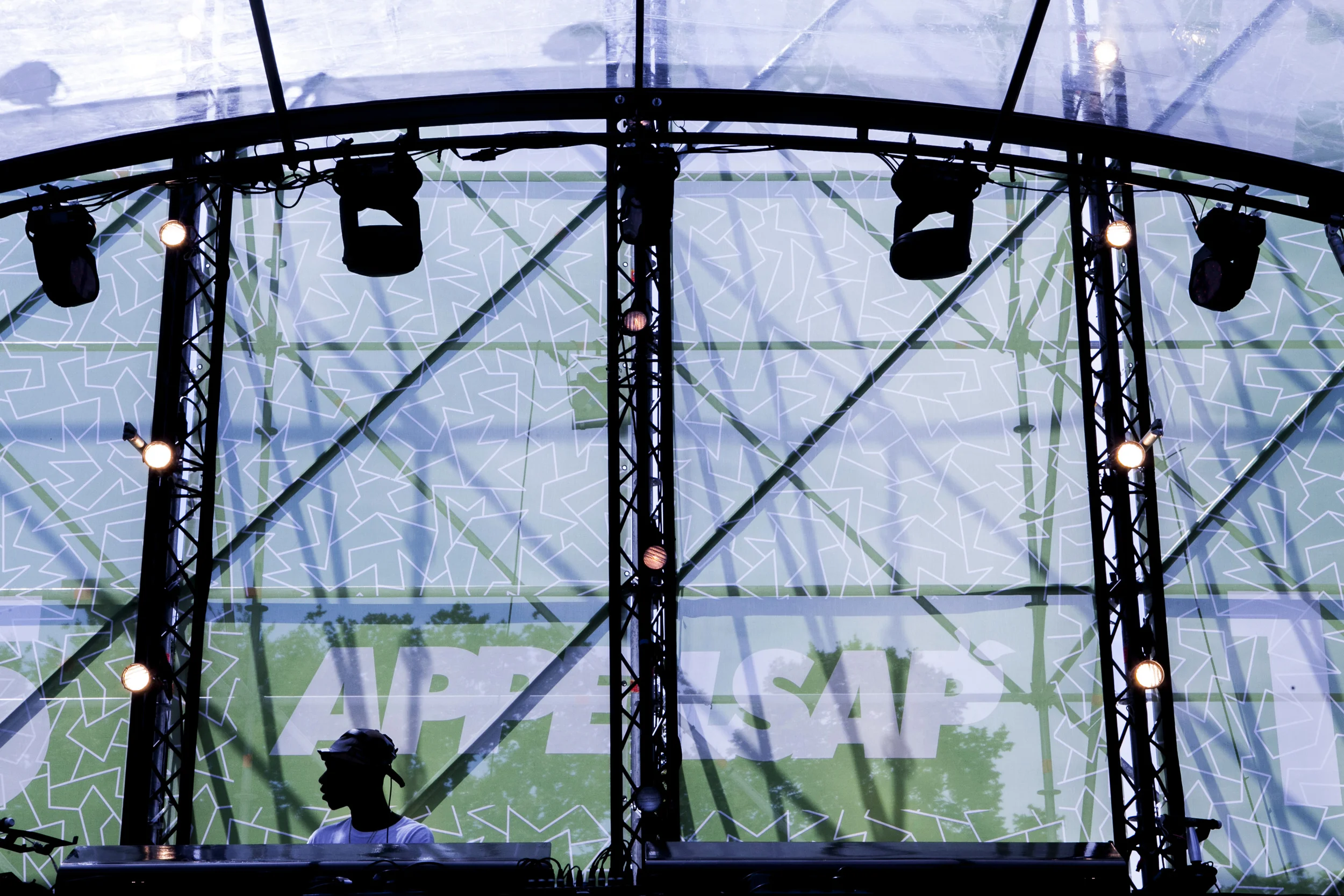  Photography:  Maeve Stam . 