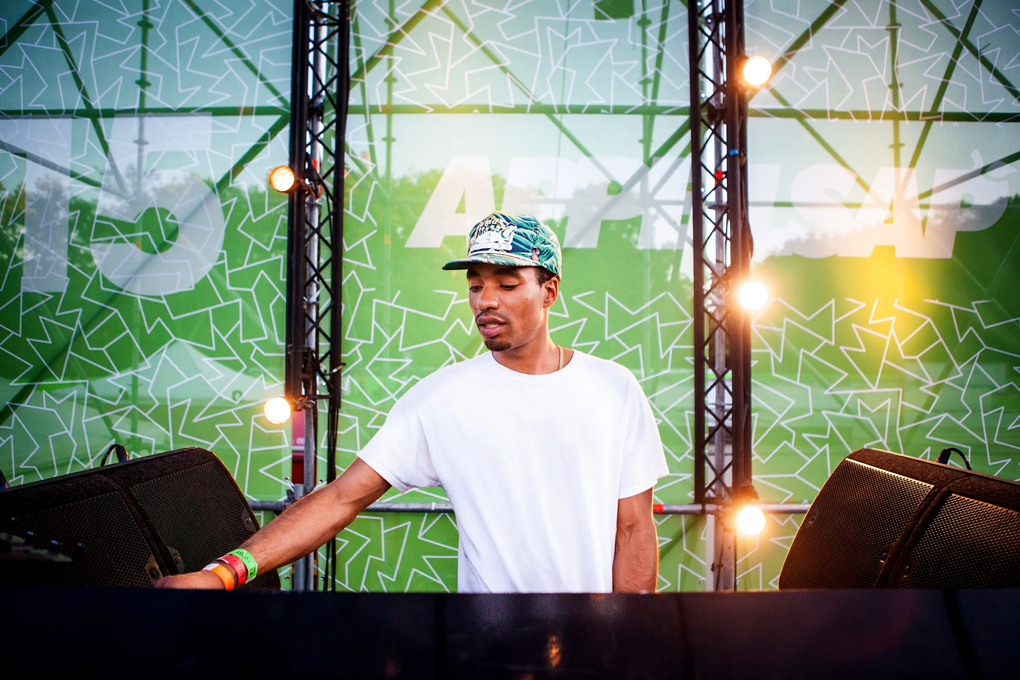  Photography:&nbsp; J  oël Frijhof.  