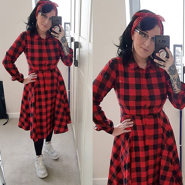 Old school rockabilly today. Maybe it's time I returned. #rockabillyree #retro #lifeistooshort #ootd