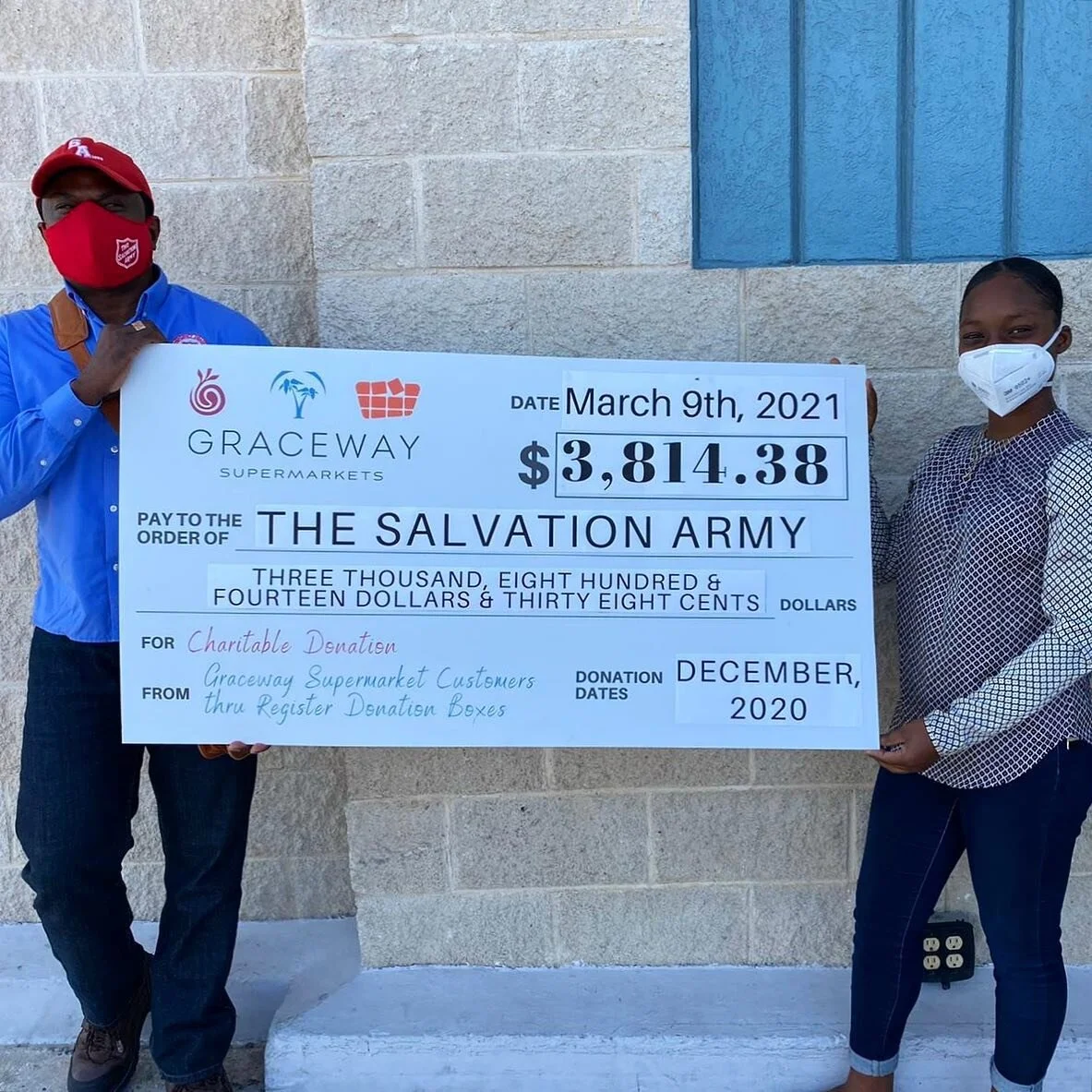 🤝 Giving to Something Good 🤝

Today we presented the Salvation Army with a cheque for $3,814.38 on behalf of our giving customers at Graceway Supermarkets. 

The Salvation Army was our Register Charity for the months of November and December 2020. 