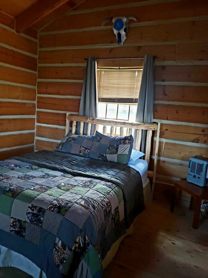 Bridal Cabin Queen Bed