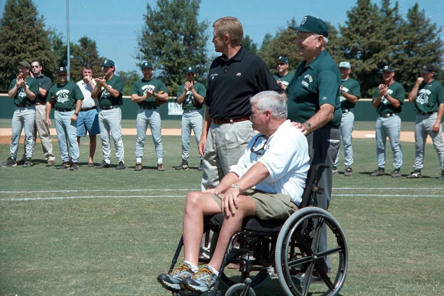 Pig Pickin - Baseball Alumni game 2001 (10).jpg