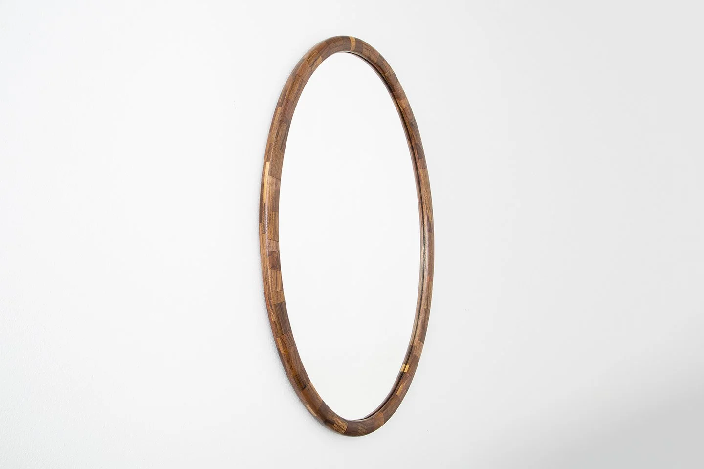 Oval Mirror, Curved Profile.jpeg