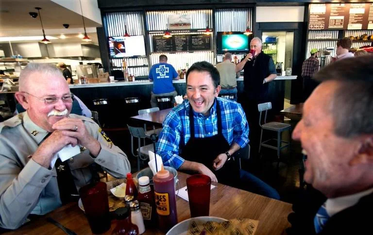 News &amp; Observer: Pitmaster: Sam Jones takes ’cue to the next level