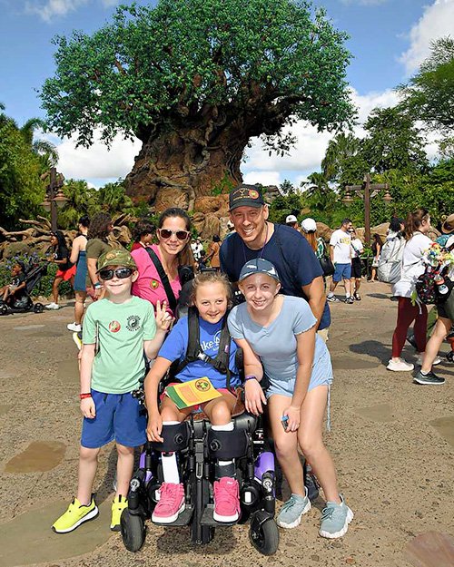 Liv_12_LiverTransplant_ToGoToDisney_AnimalKingdom_ENC.jpg