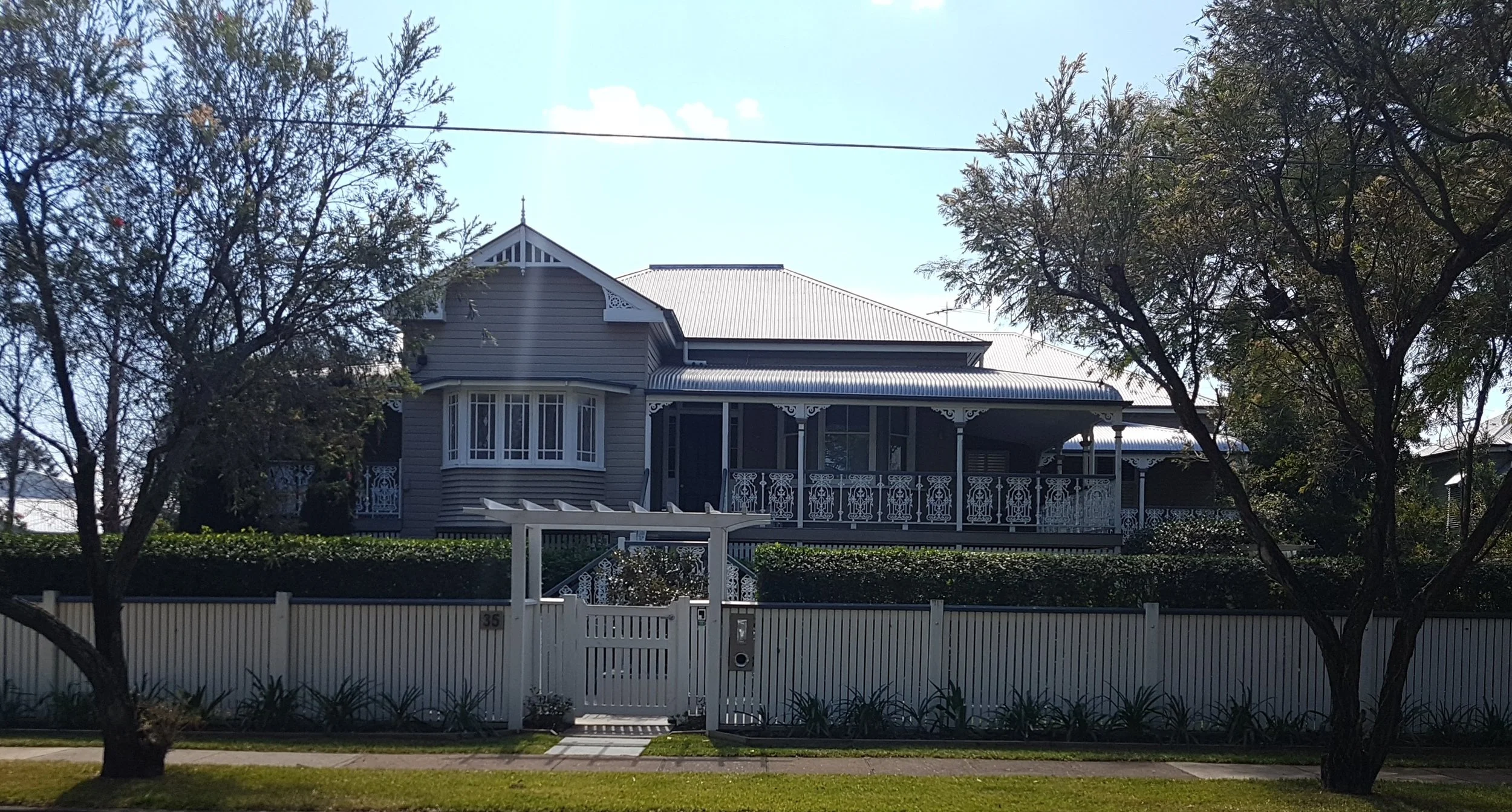 Buying or Renovating a House in Brisbane in the Traditional Building Character Overlay