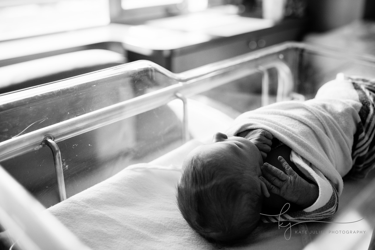 Washington DC Hospital Newborn Baby Photographer | Kate Juliet Photography