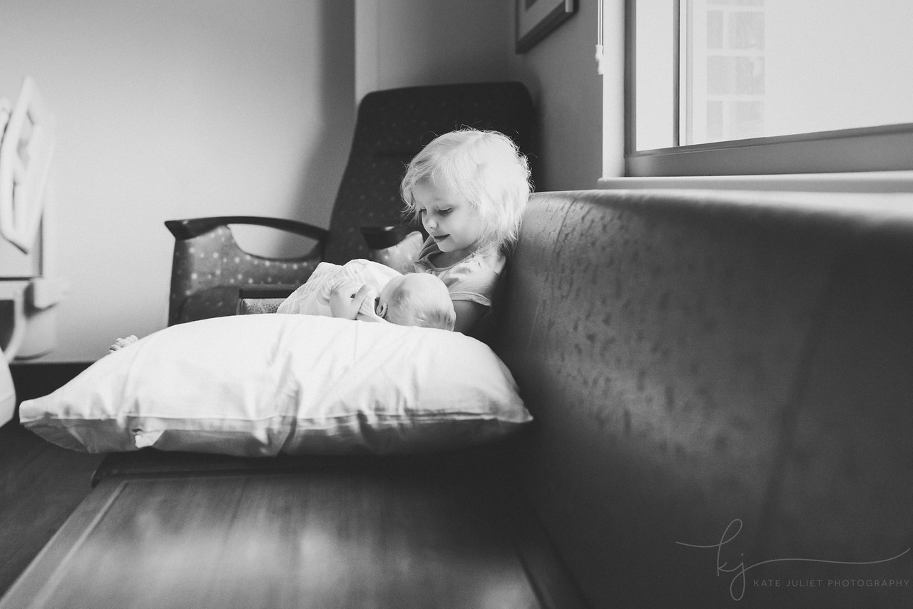 Northern VA Hospital Newborn Photographer | Kate Juliet Photography