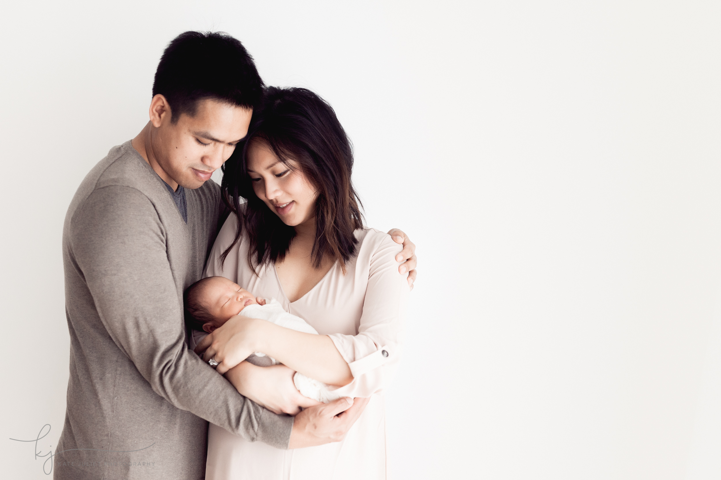 Alexandria VA Newborn Photographer | Kate Juliet Photography