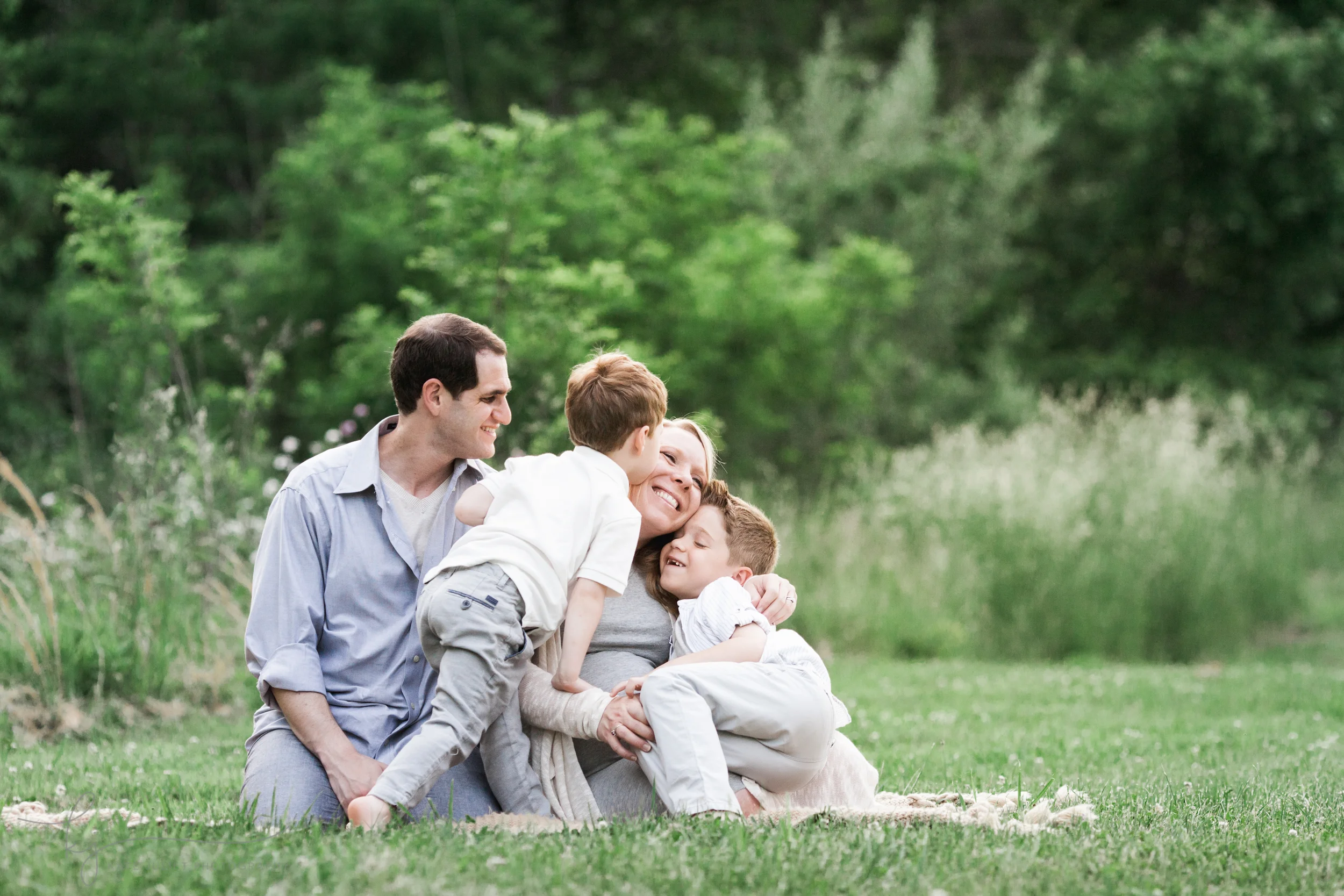 Fairfax VA Family Maternity Photographer | Kate Juliet Photography