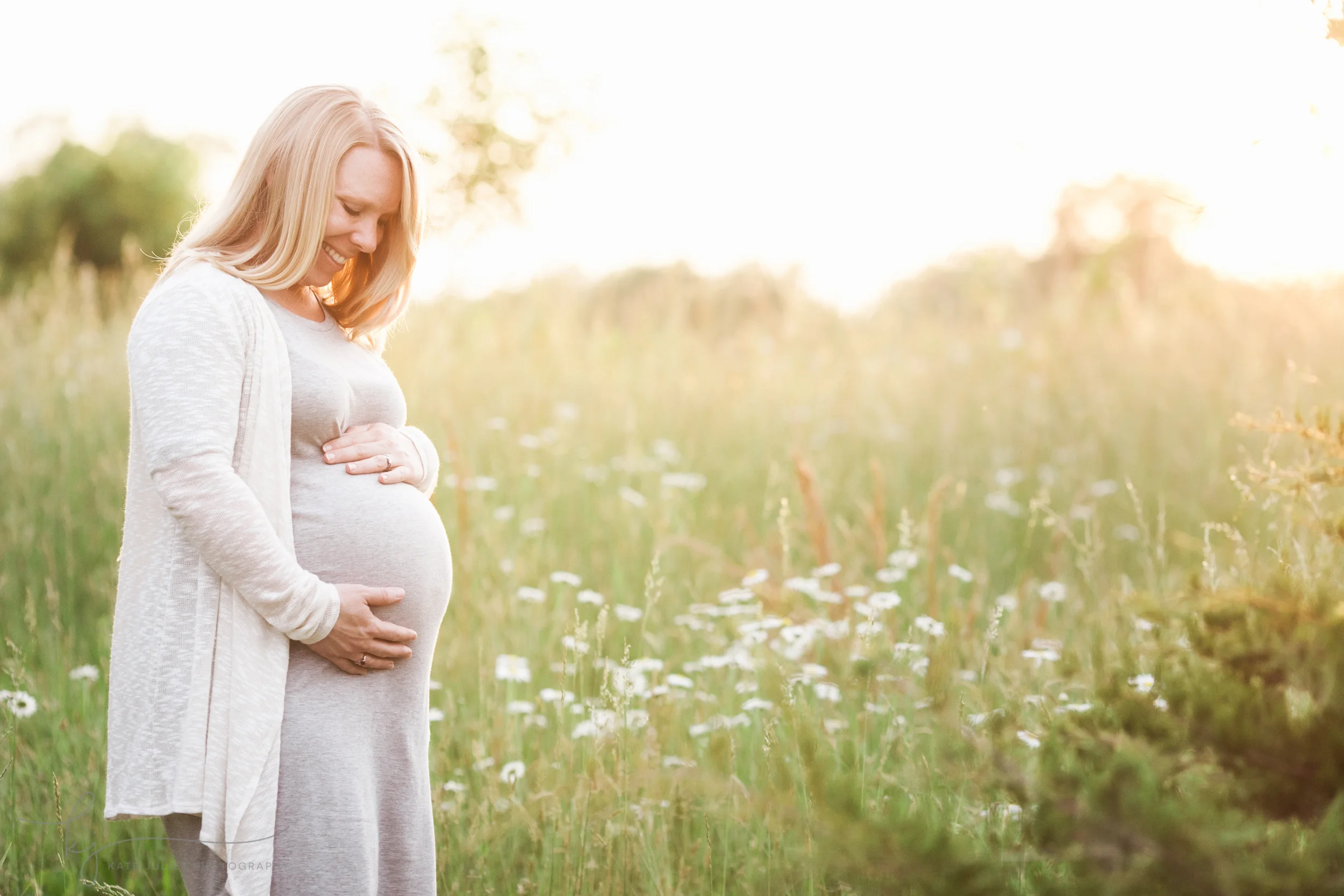Fairfax VA Family Maternity Photographer | Kate Juliet Photography