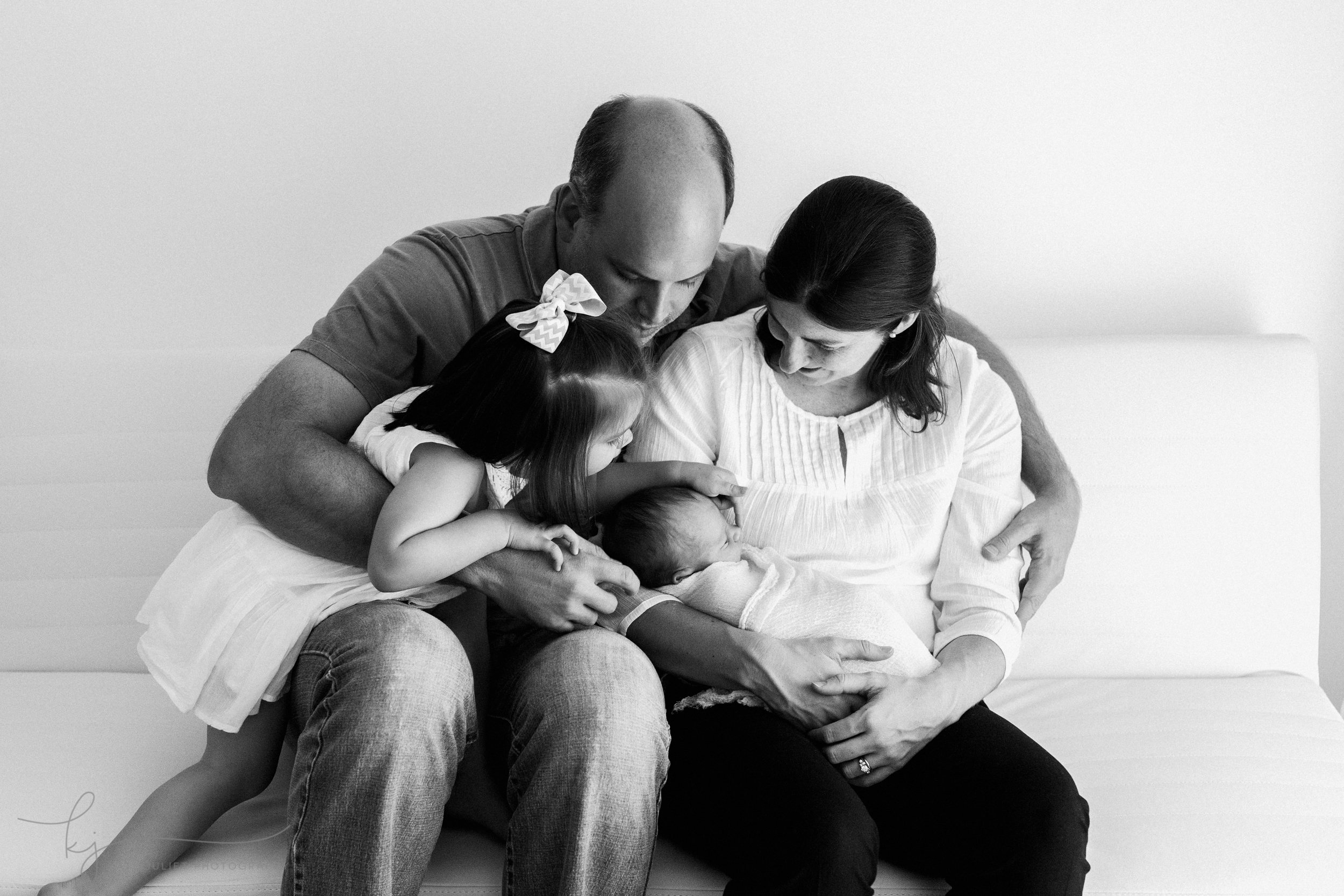 kate_juliet_photography_arlington_newborn_wm-059254-2.jpg