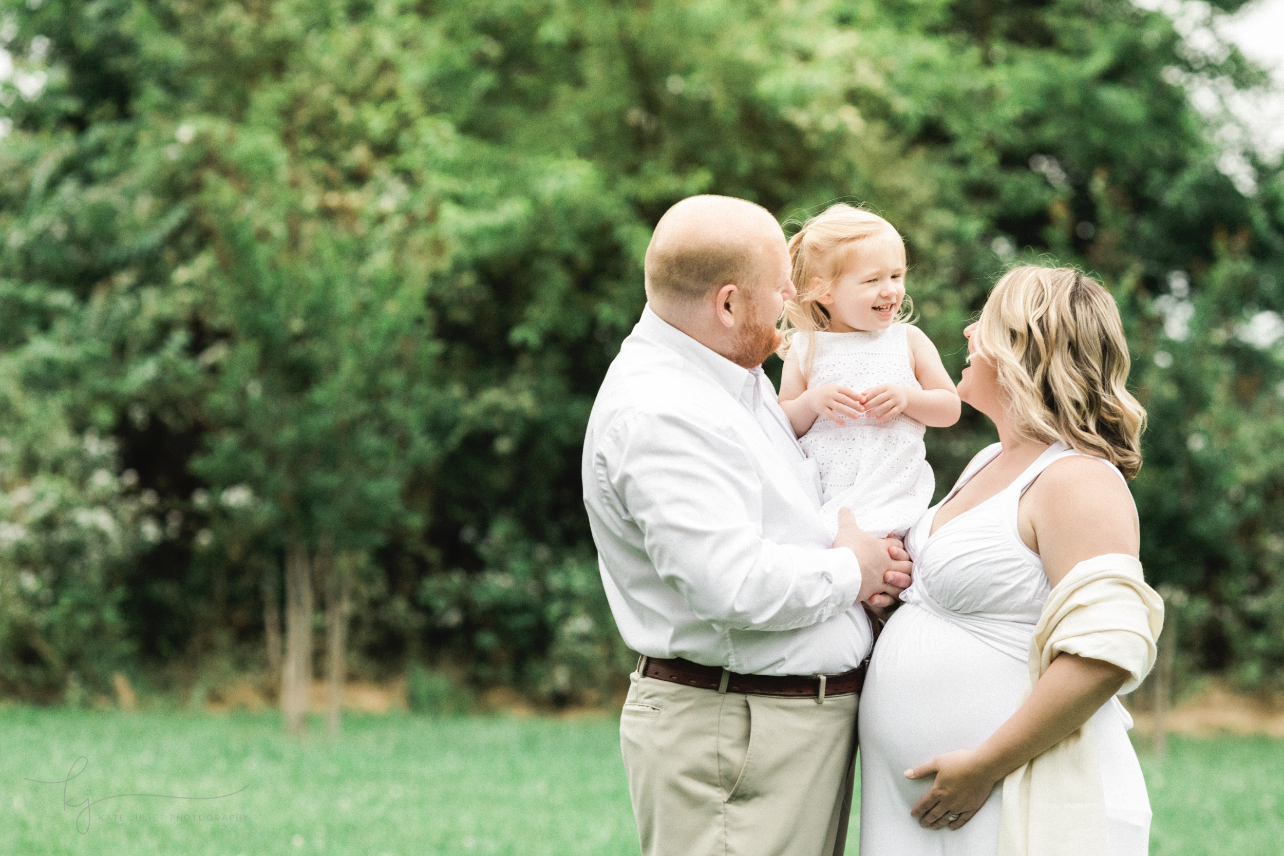 Springfield VA Newborn and Maternity Photographer | Kate Juliet Photography
