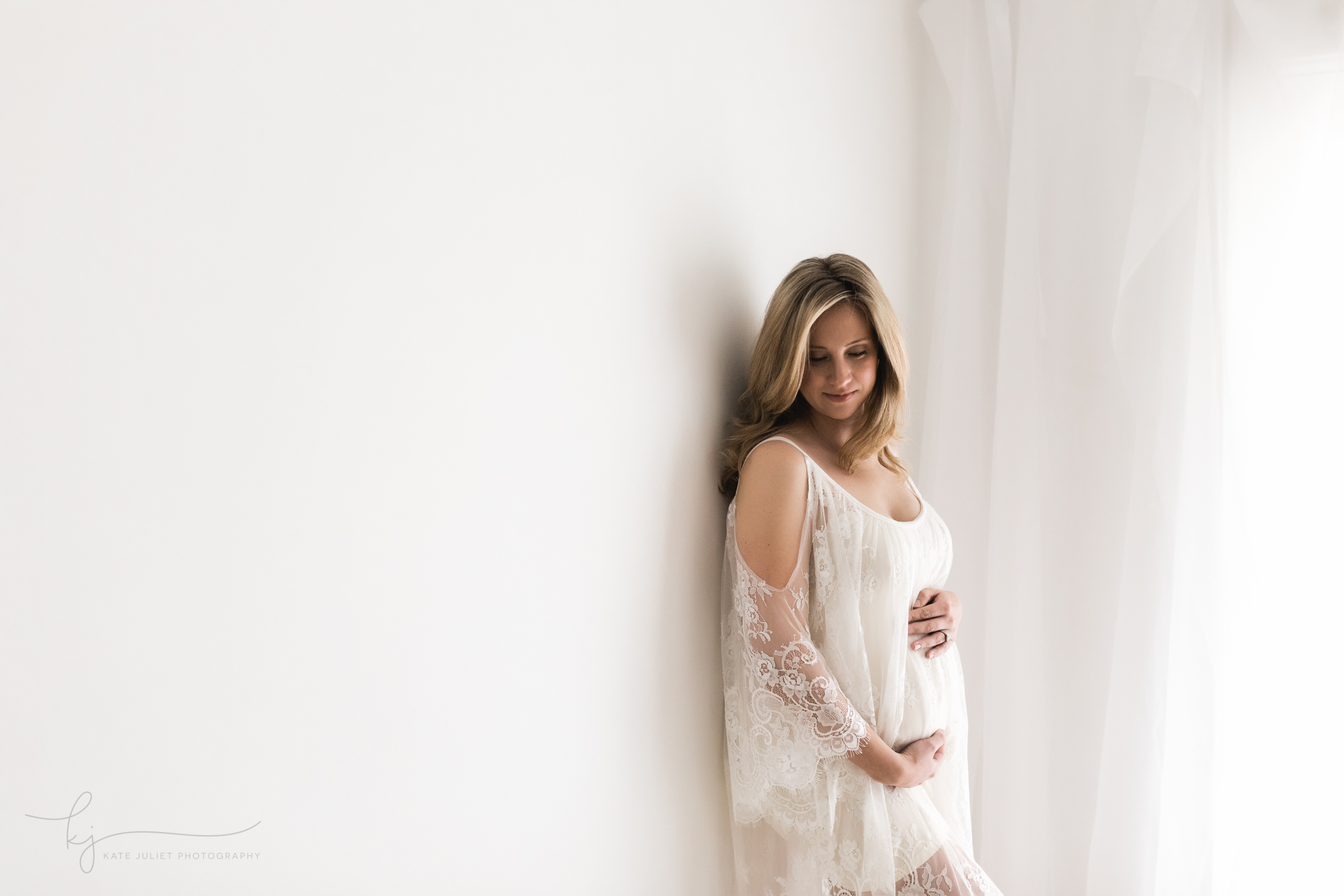 Alexandria VA Pregnancy and Newborn Photographer | Kate Juliet Photography