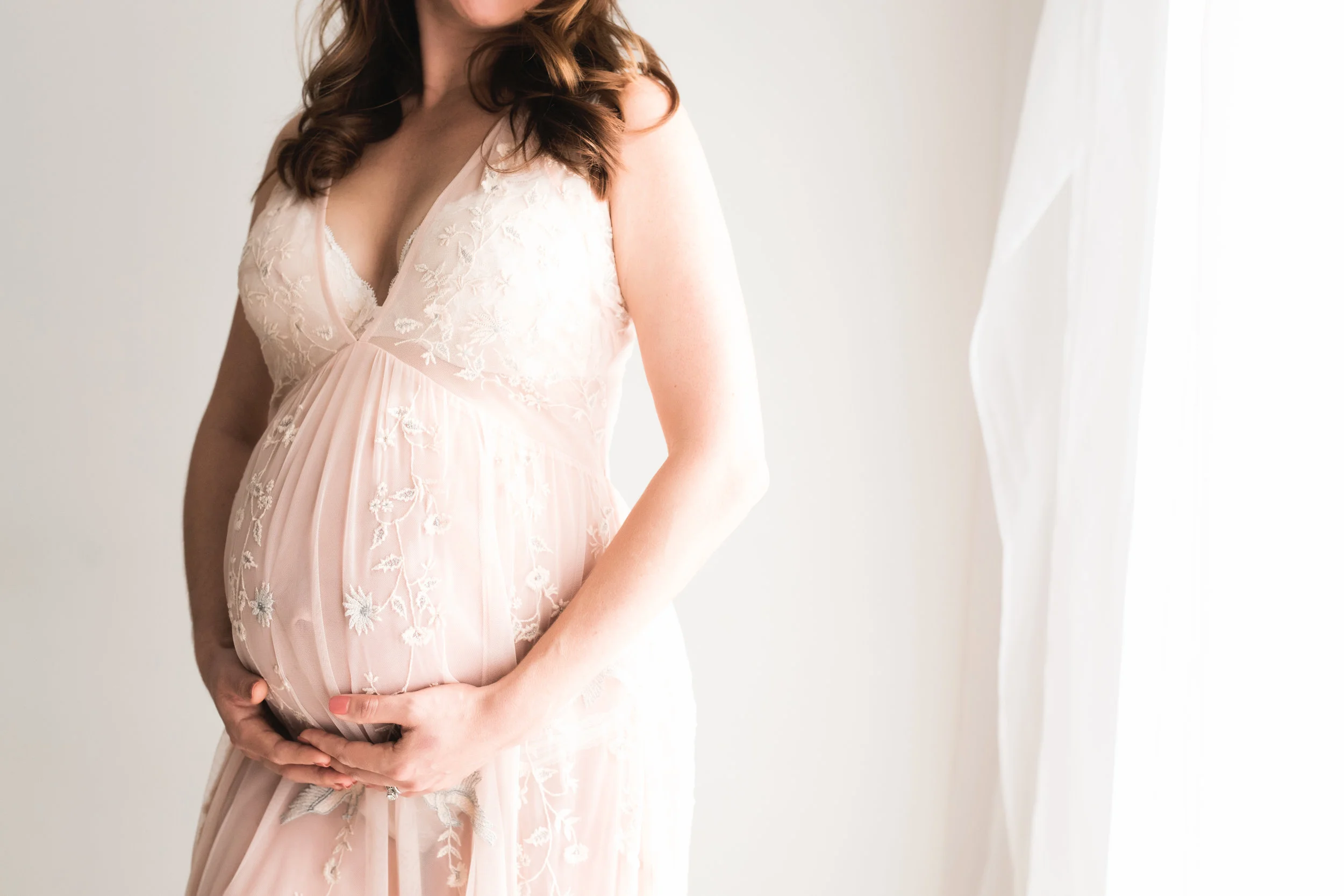 Loudoun County Newborn and Pregnancy Photographer