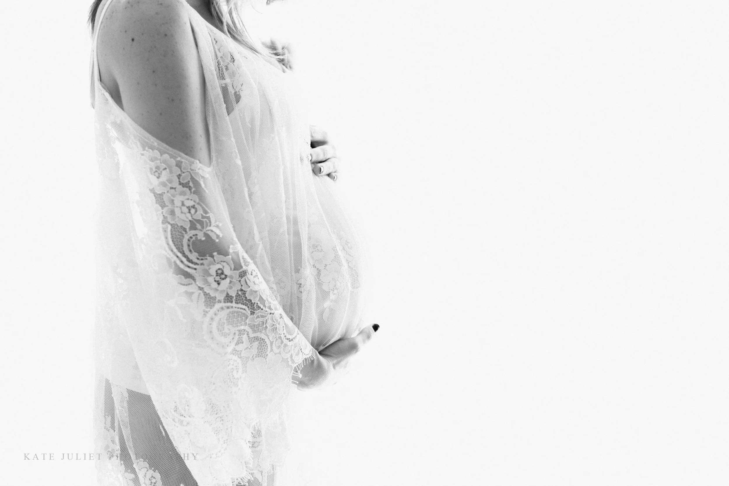 Arlington VA Pregnancy Photographer | Kate Juliet Photography