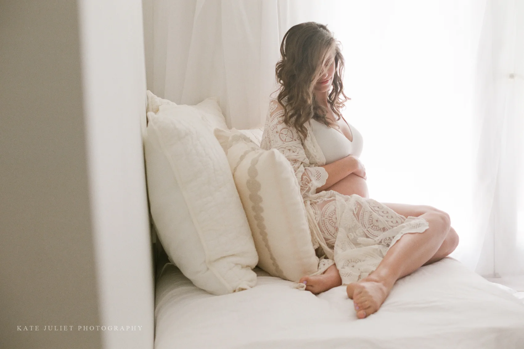 kate_juliet_photography- maternity - film-web-3.jpg