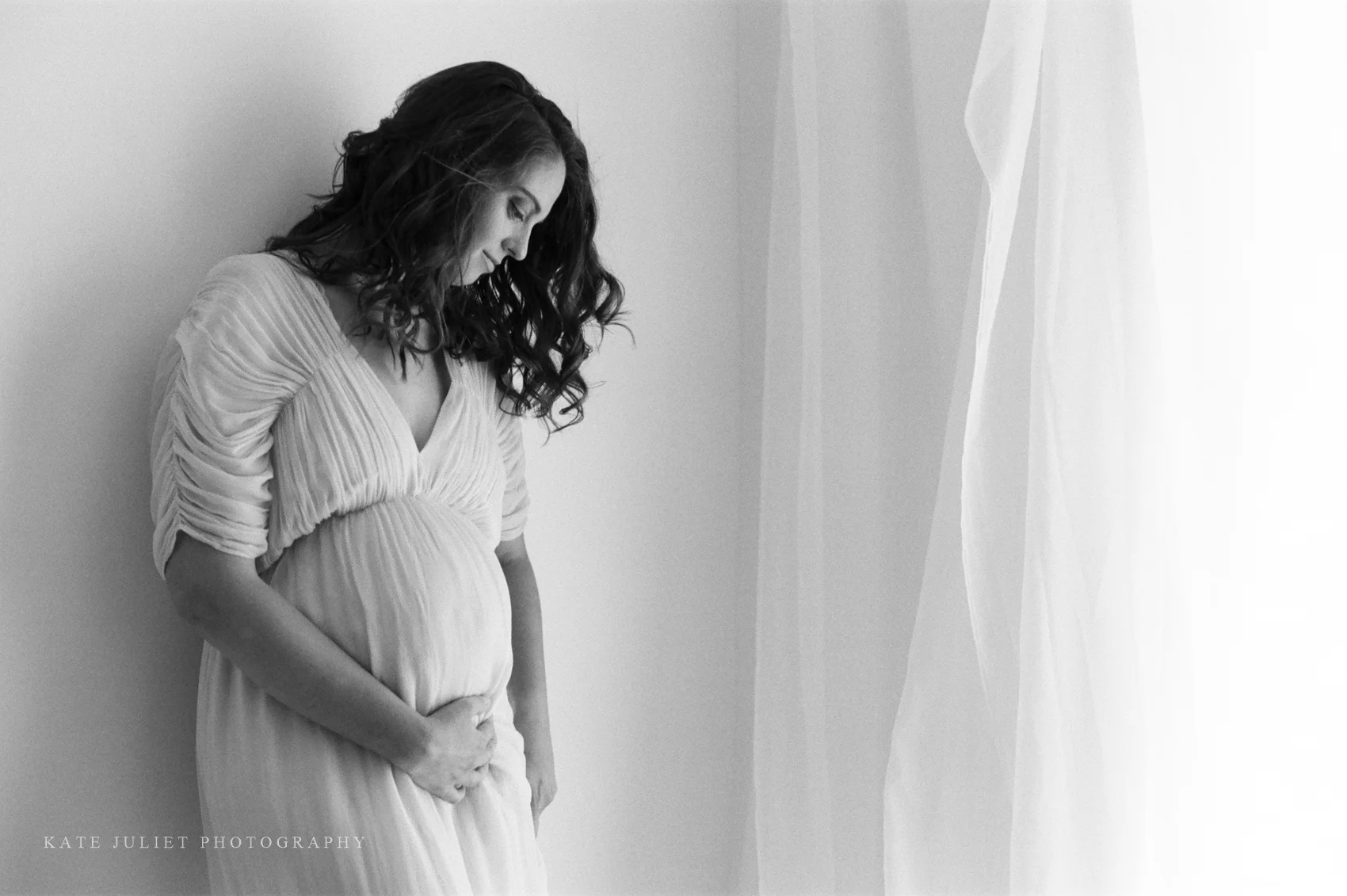 kate_juliet_photography- maternity - film-web-26.jpg