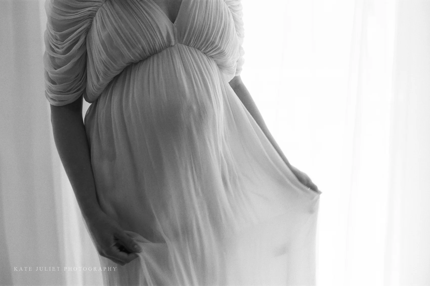 kate_juliet_photography- maternity - film-web-33.jpg