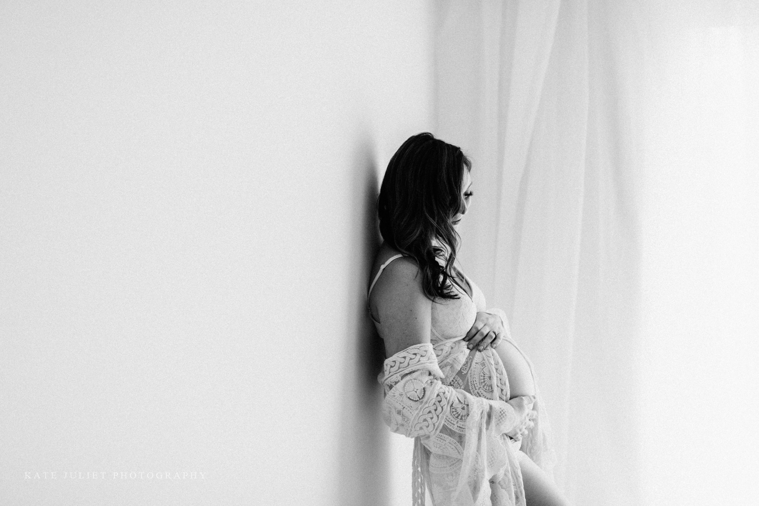 Loudoun County VA Pregnancy Photographer | Kate Juliet Photography