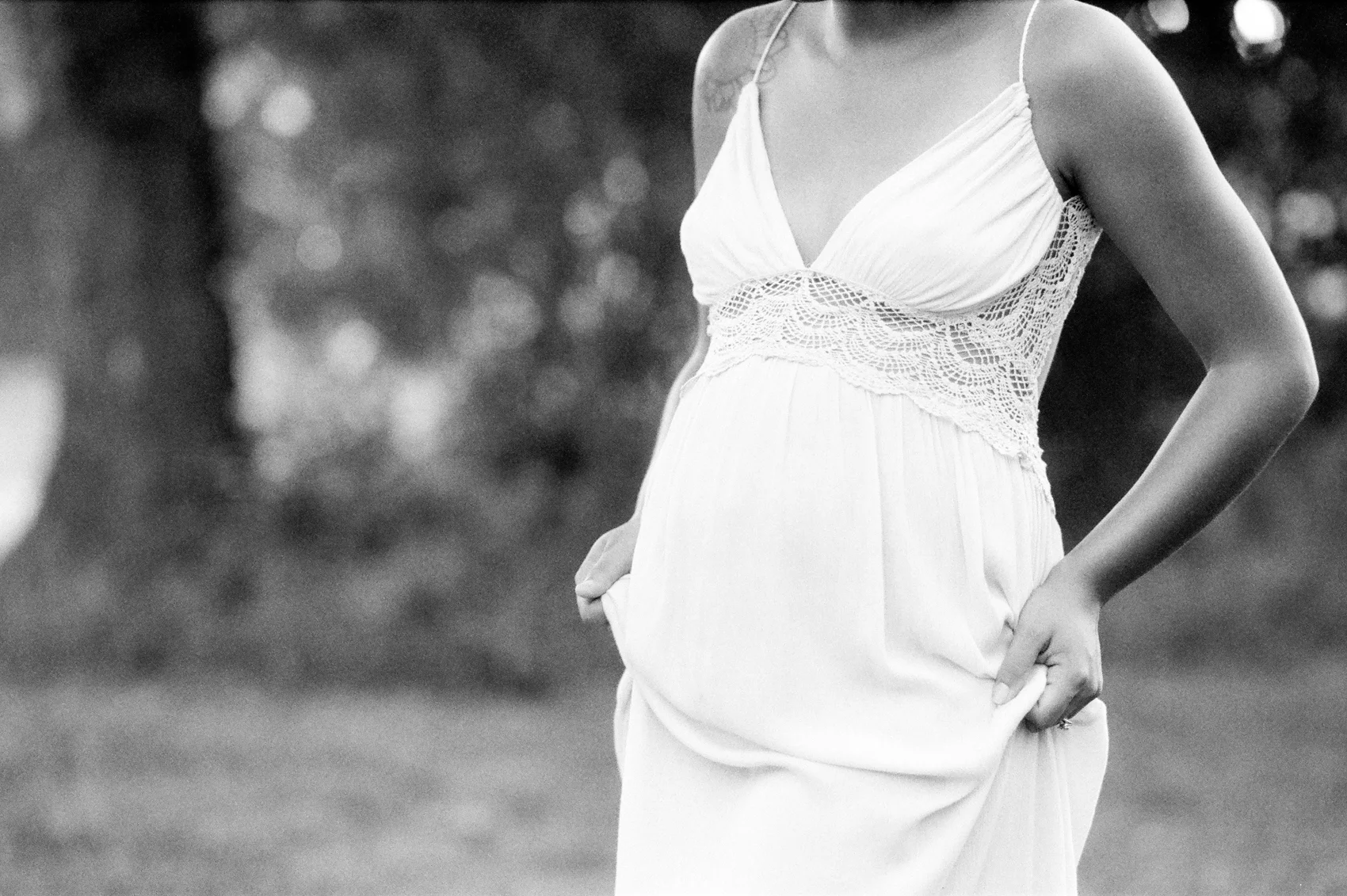 kate_juliet_photography-maternity-f-b&w-web-21.jpg