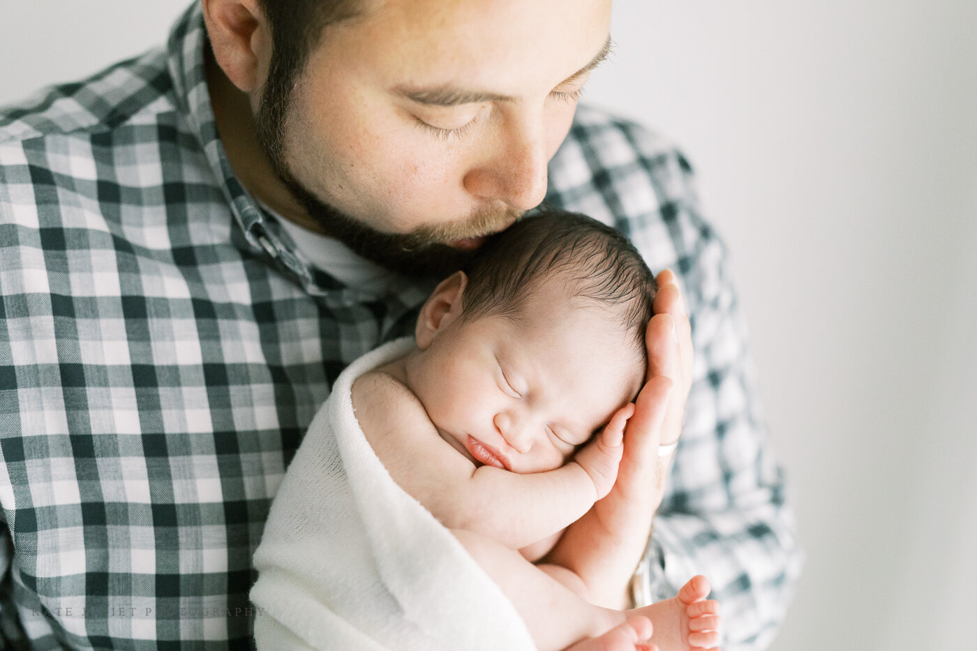 Alexander's Newborn Session | Kate Juliet Photography