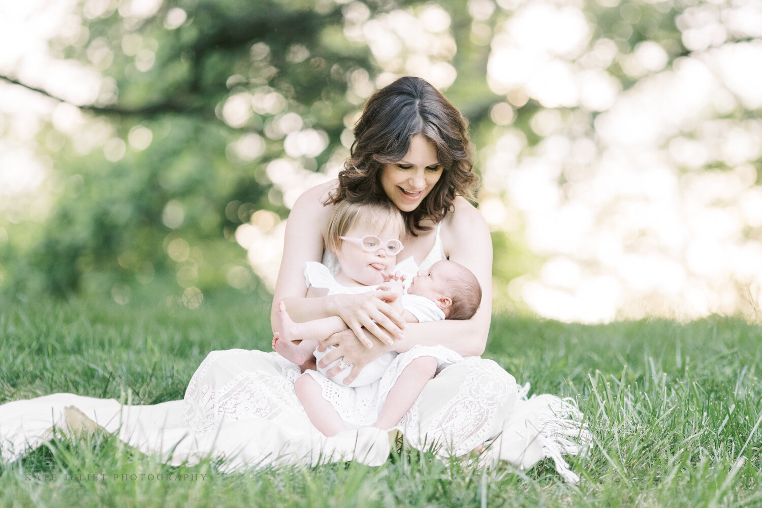 kate-juliet-photography-outdoor-newborn-web-61.jpg