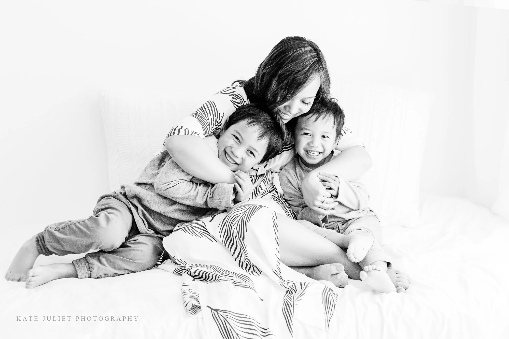 kate-juliet-photography-2022-motherhood-event-web-14.jpg