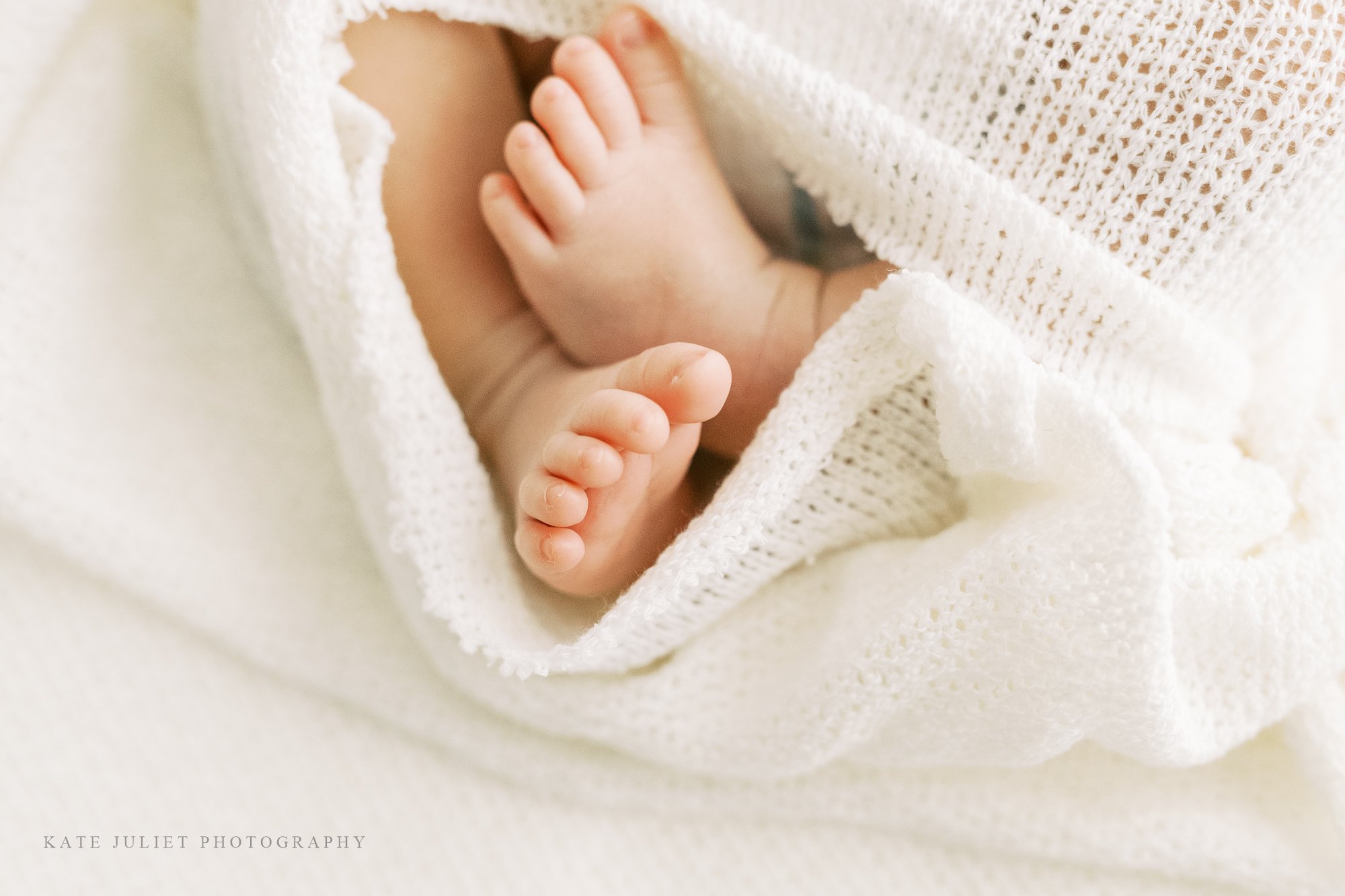 kate-juliet-photography-2022-newborn-web-31.jpg