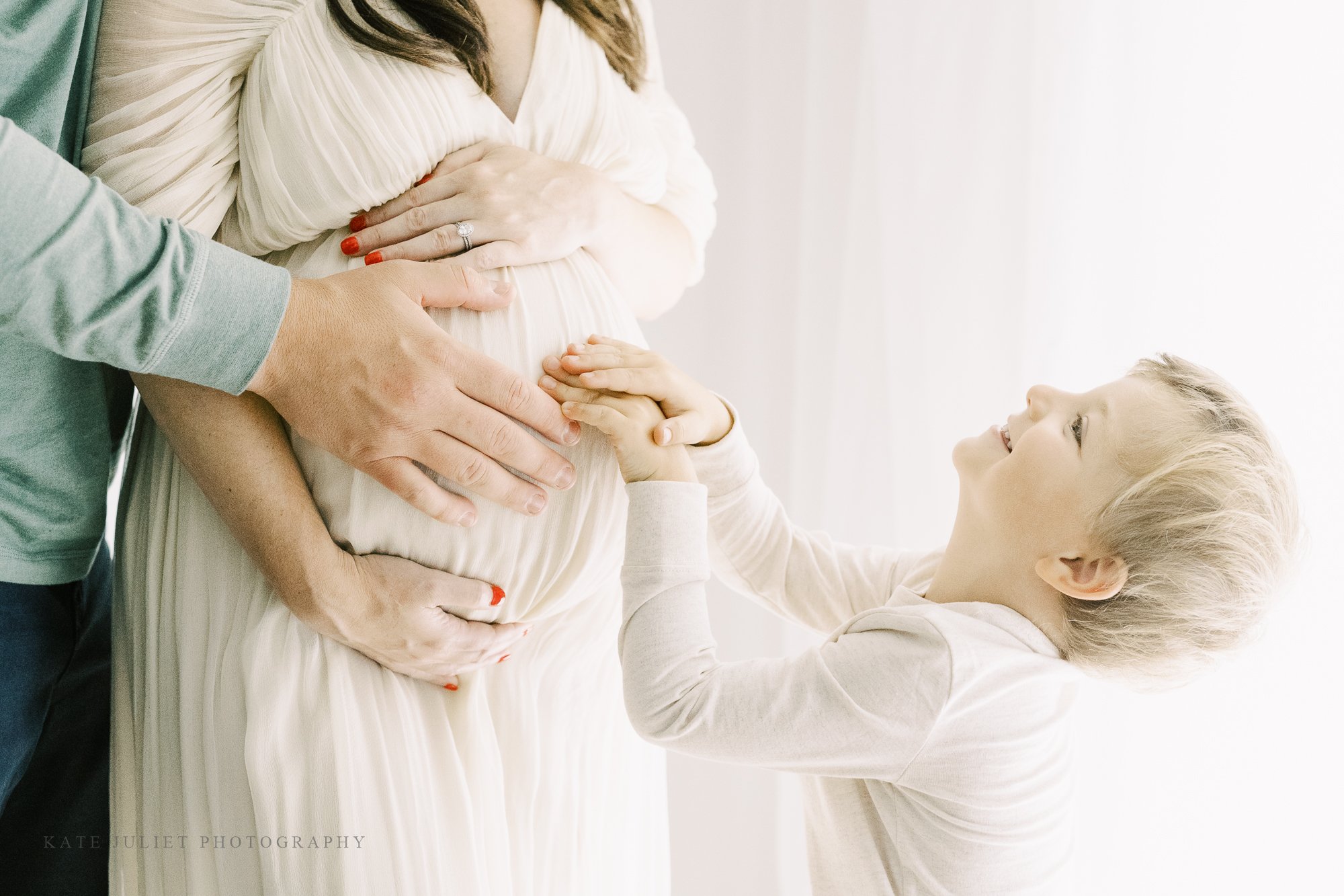 kate-juliet-photography-2022-maternity-web-57.jpg