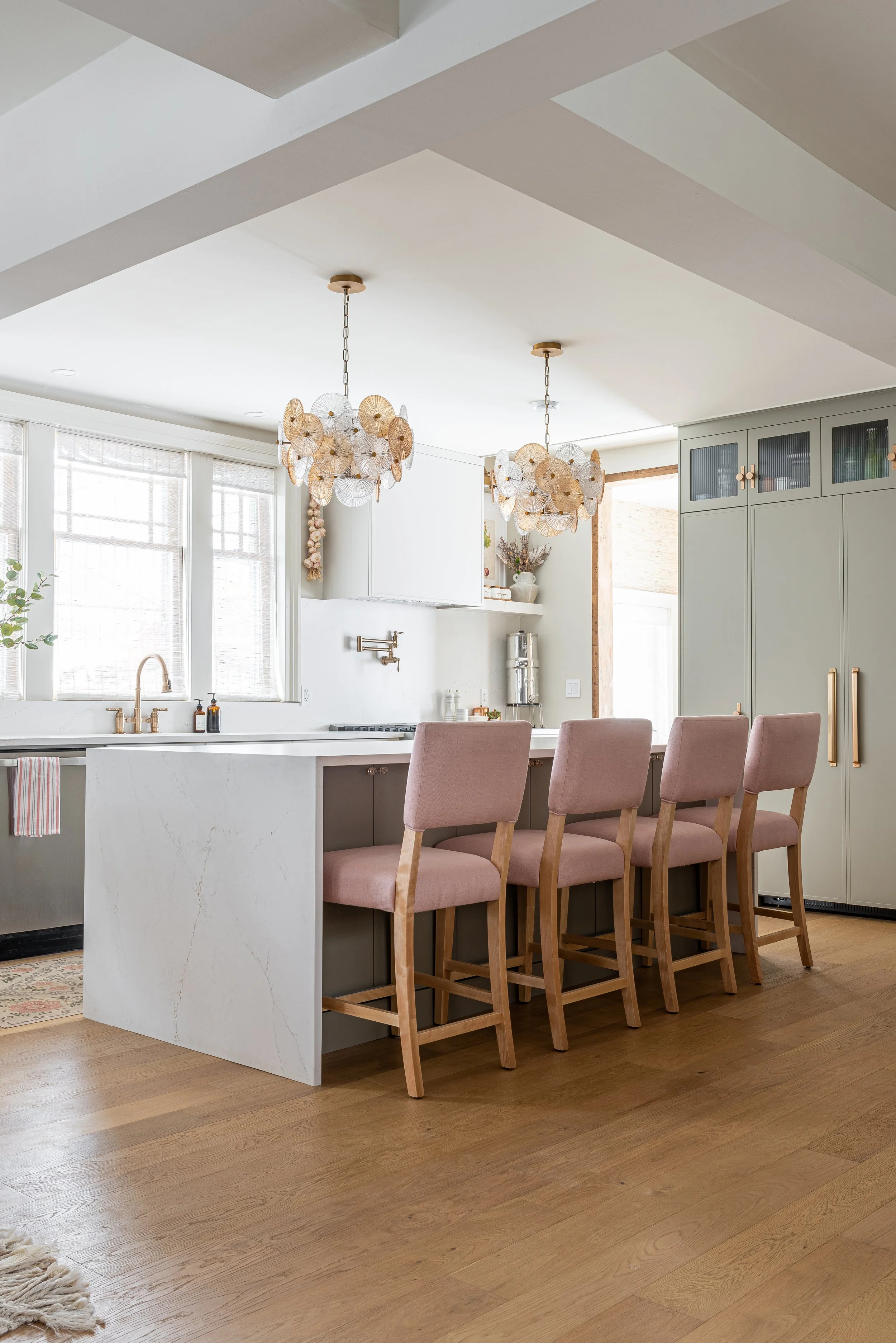 Jordan's Home Furnishings Makes Custom Furniture A No Brainer.