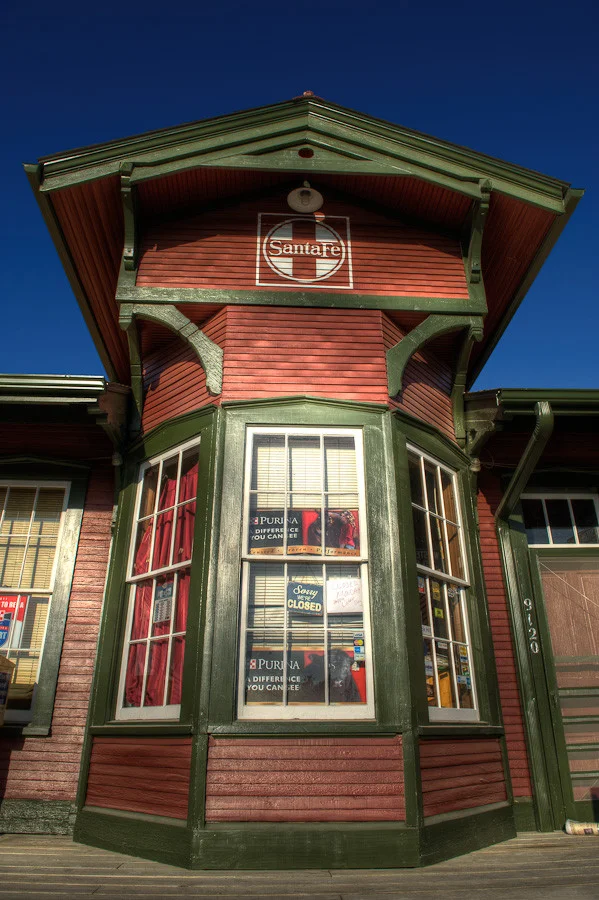   The Atchison, Topeka &amp; Santa Fe Railroad Company reached Texas in 1886 with the purchase of the then independent (but coincidentally named) Gulf, Colorado &amp; Santa Fe Railway Company, adding some 1000 main track miles to the Santa Fe System.