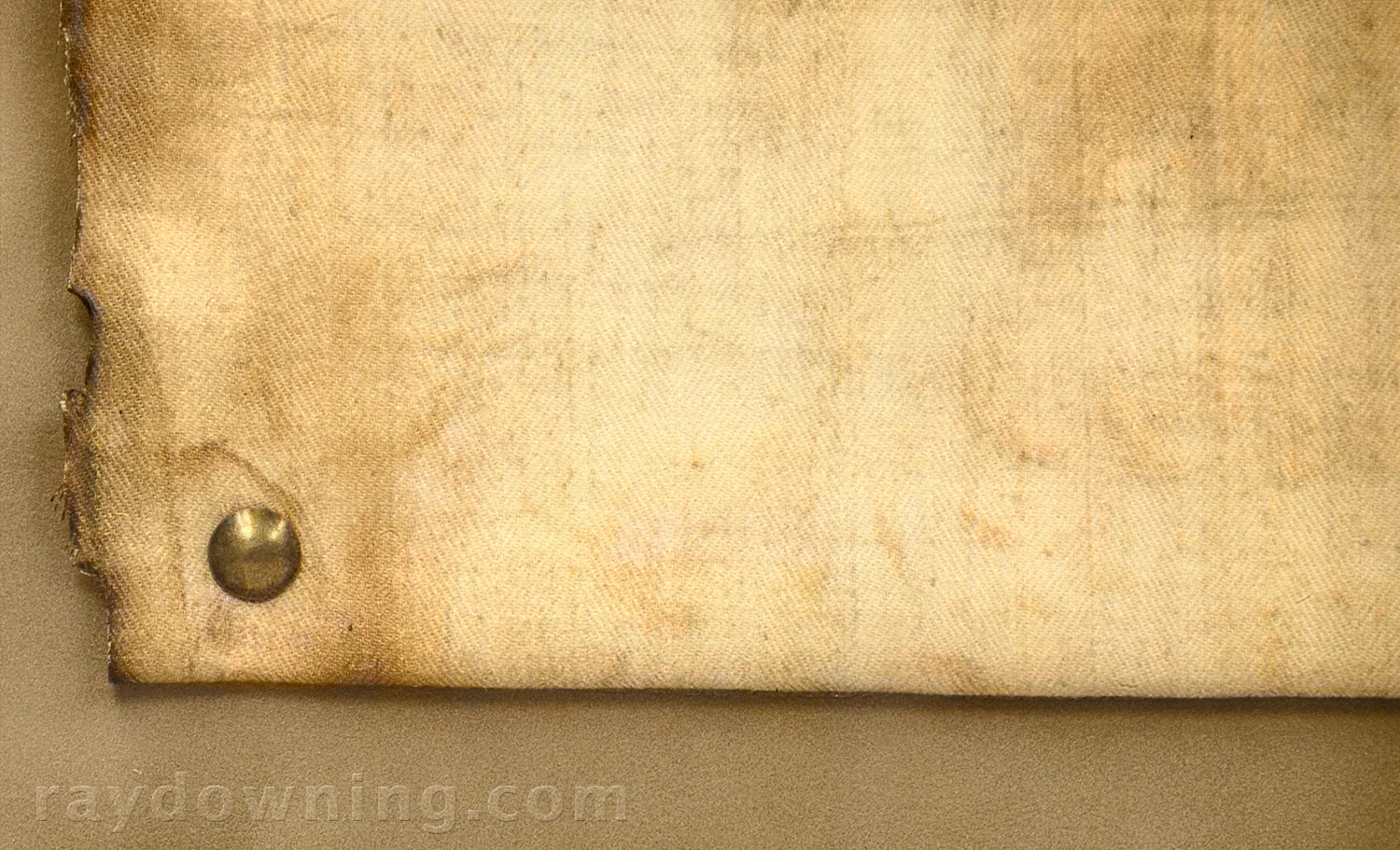 Shroud-of-Turin-fabric-detail-nail.jpg