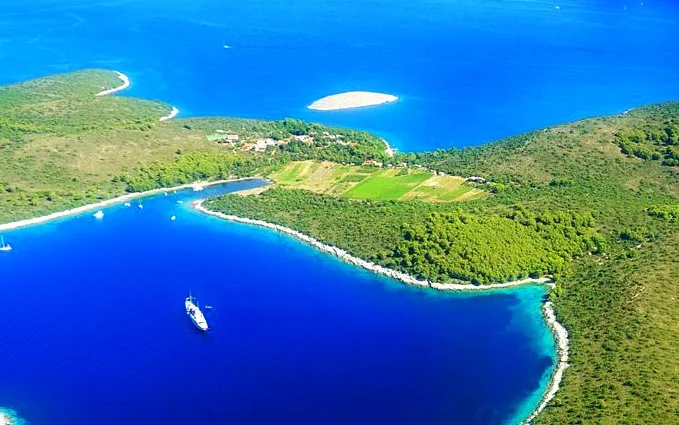 Photo by Visit-Hvar