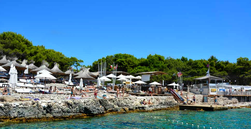 Photo by Carpe Diem Beach
